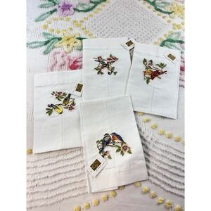 Peking Handicraft PHI Set of 4 Embroidered Bird Linen Cotton Guest Towels White
